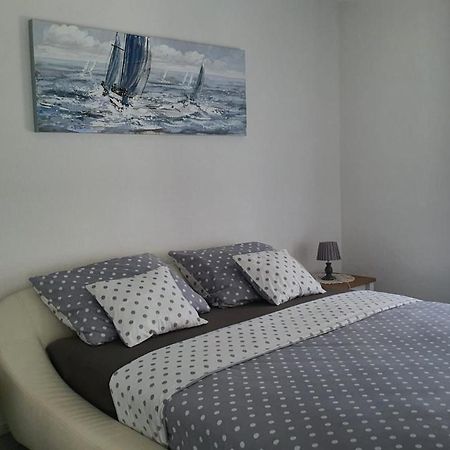 Apartman Kovacic - Knin Apartment Bagian luar foto