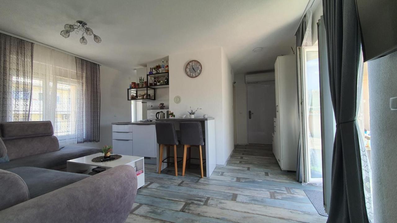 Apartman Kovacic - Knin Apartment Bagian luar foto